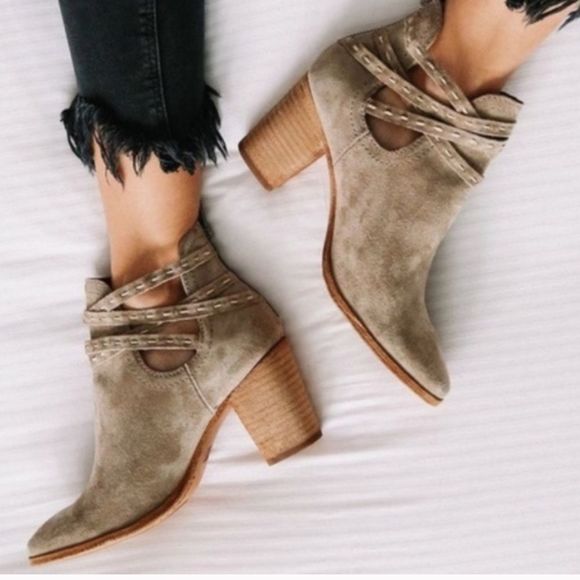 FRYE Naomi Bootie - Picture 14 of 14